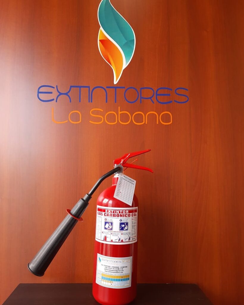 Extintor CO2 de alta capacidad para fuegos clase B y eléctricos - EXTINTORES LA SABANA SAS